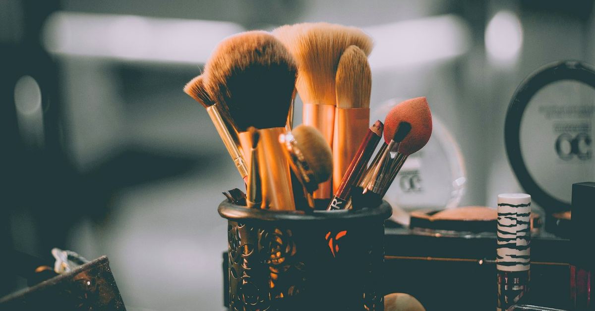 Housefly Barbershop